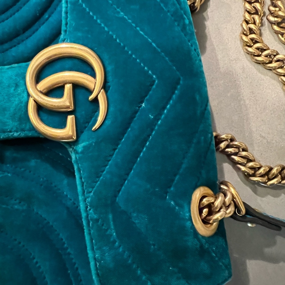 Gucci Teal Velvet Marmont Small Shoulder Bag with Gold Hardware - Picture 9 of 13
